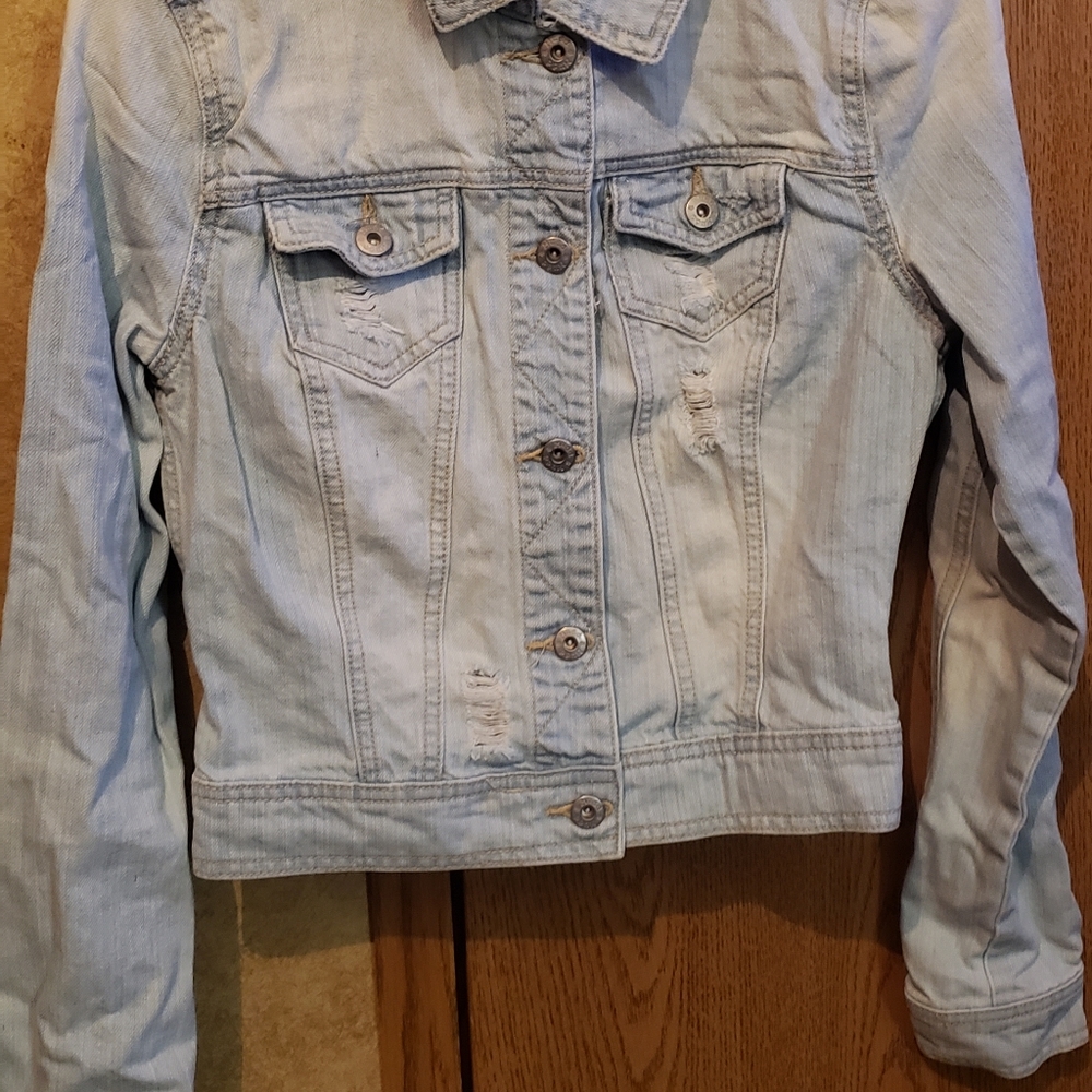 Mudd, med, jean jacket very light blue, never worn